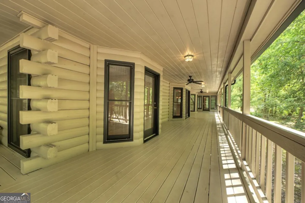 88 Pauls LN Ellijay, GA 30536