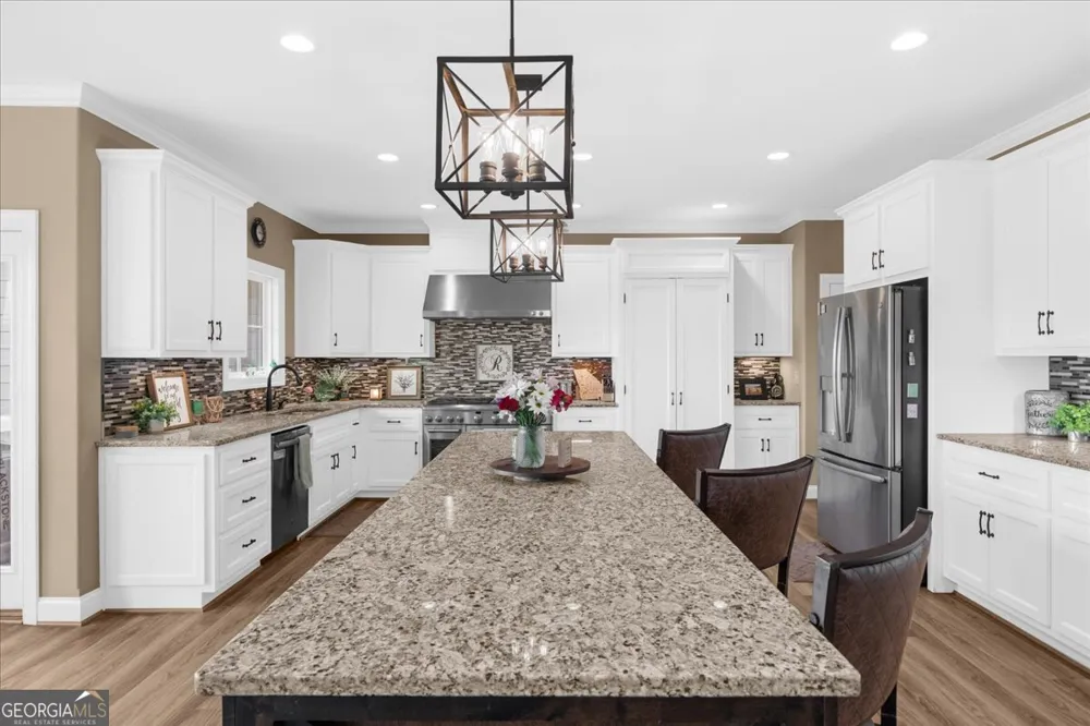 380 Ward Mountain RD Kingston, GA 30145