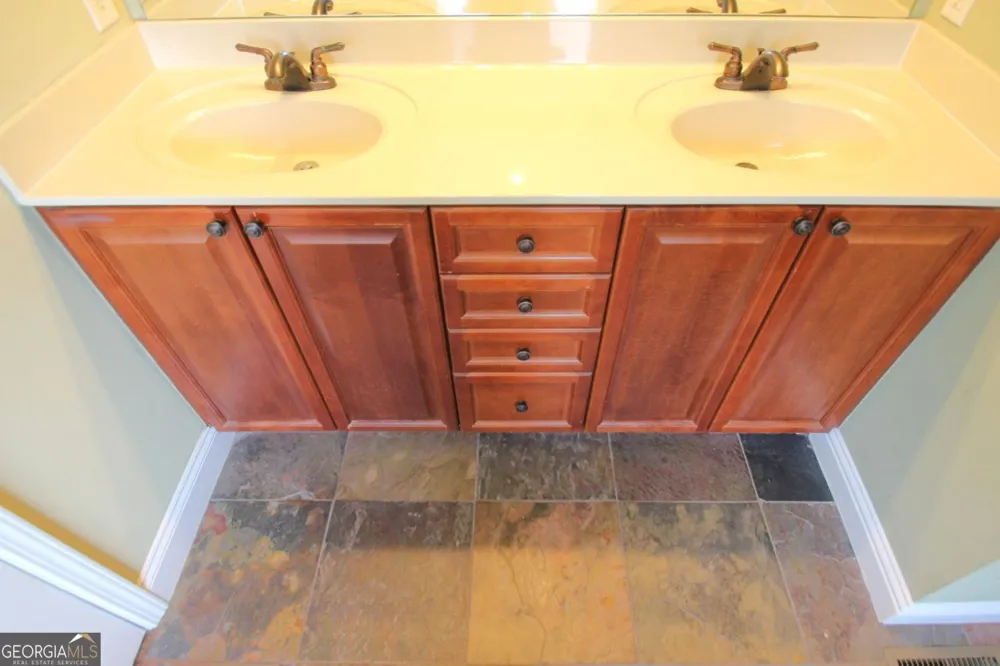 194 Palmer CT Jefferson, GA 30549