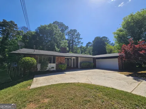 3543 Cloudland DR