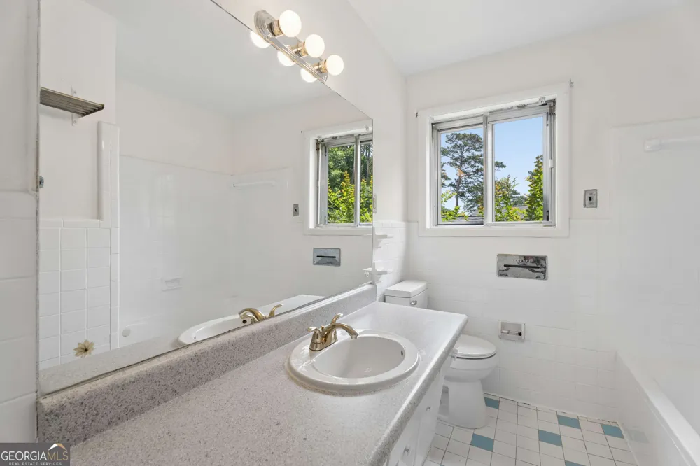 3543 Cloudland DR Stone Mountain, GA 30083