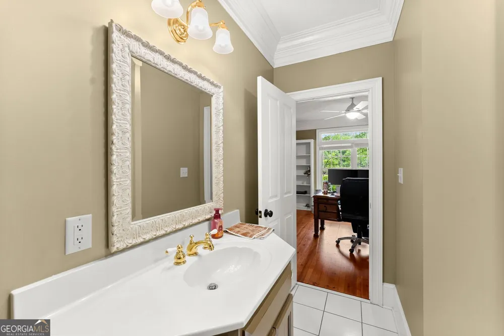 2832 B Wilson RD Commerce, GA 30529