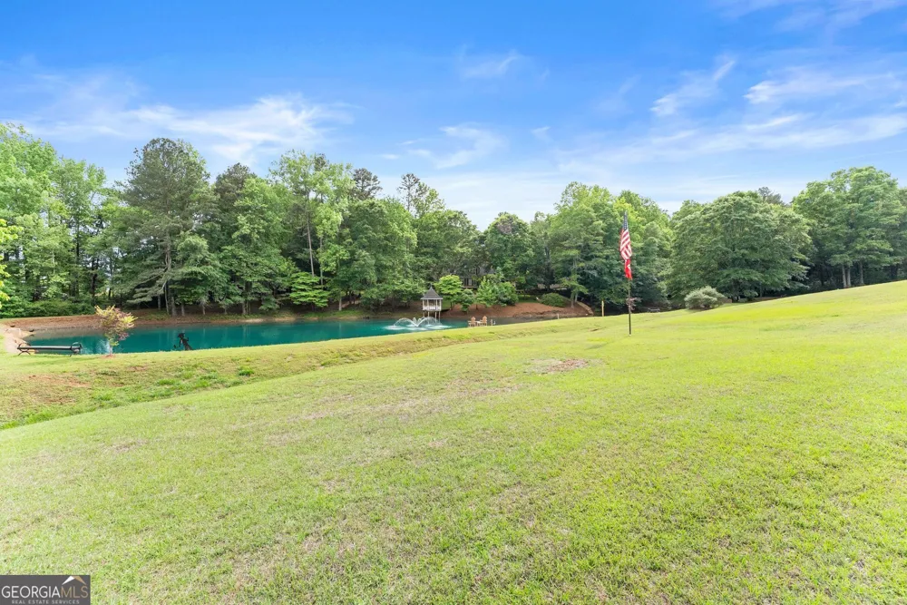 2832 B Wilson RD Commerce, GA 30529