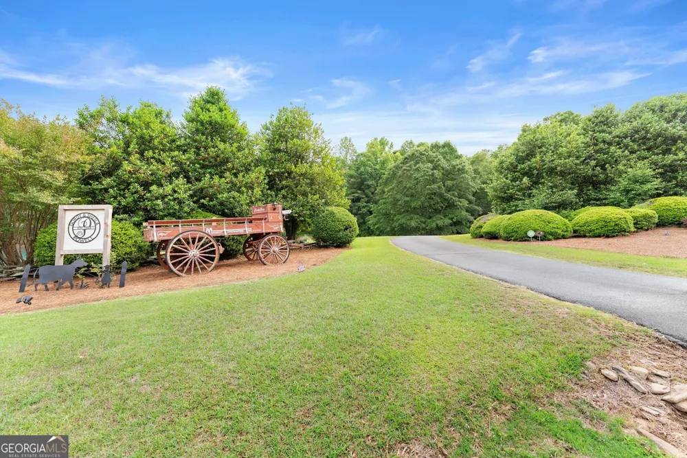 2832 B Wilson RD Commerce, GA 30529