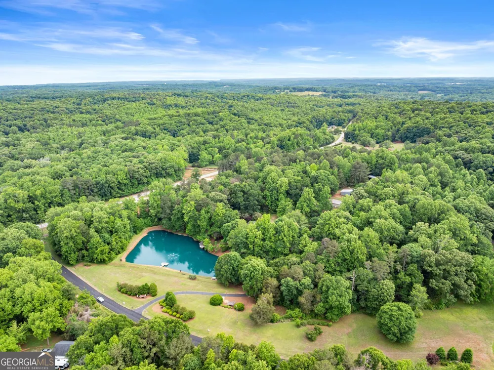 2832 B Wilson RD Commerce, GA 30529