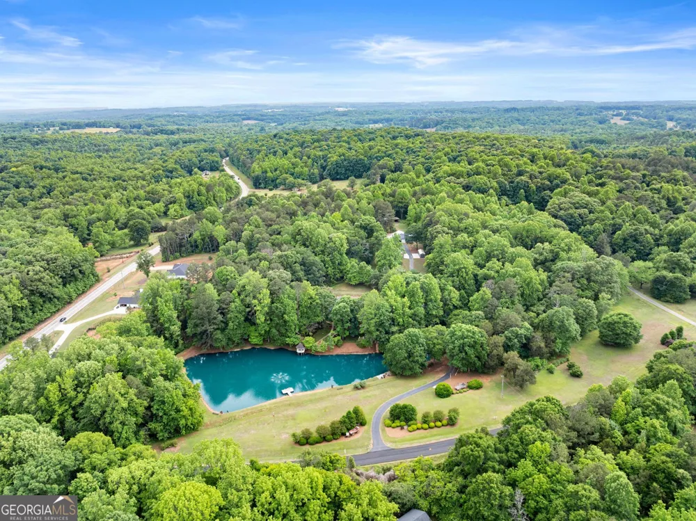 2832 B Wilson RD Commerce, GA 30529