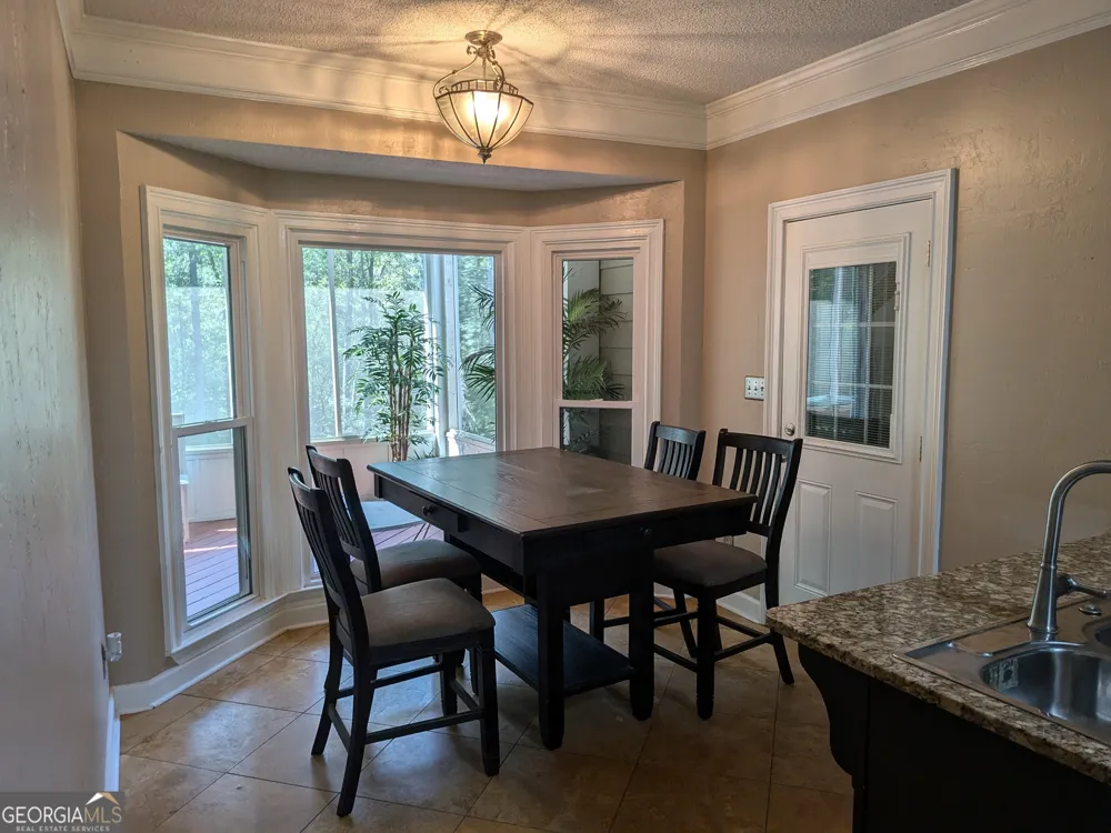 4401 Riverlake WAY Snellville, GA 30039