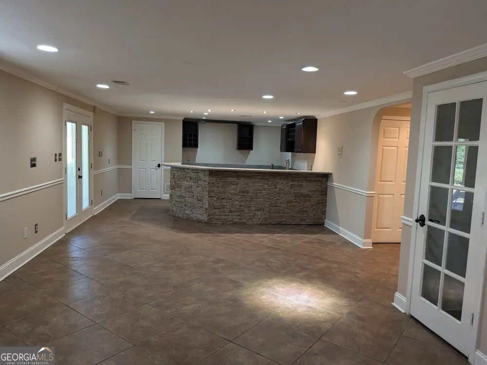4401 Riverlake WAY Snellville, GA 30039