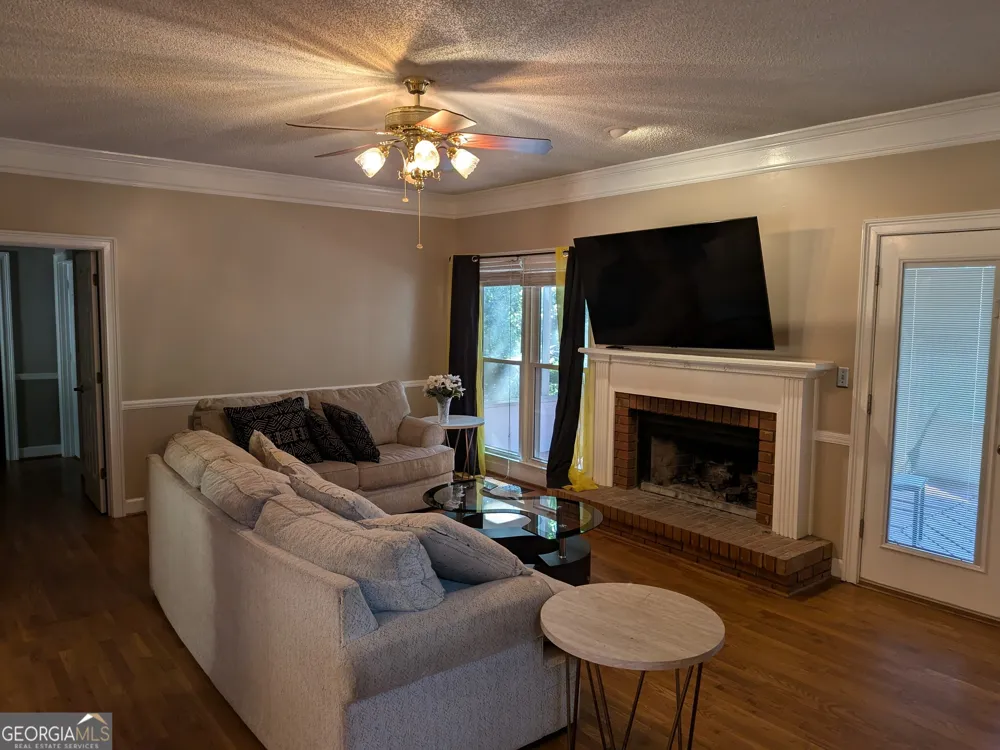4401 Riverlake WAY Snellville, GA 30039