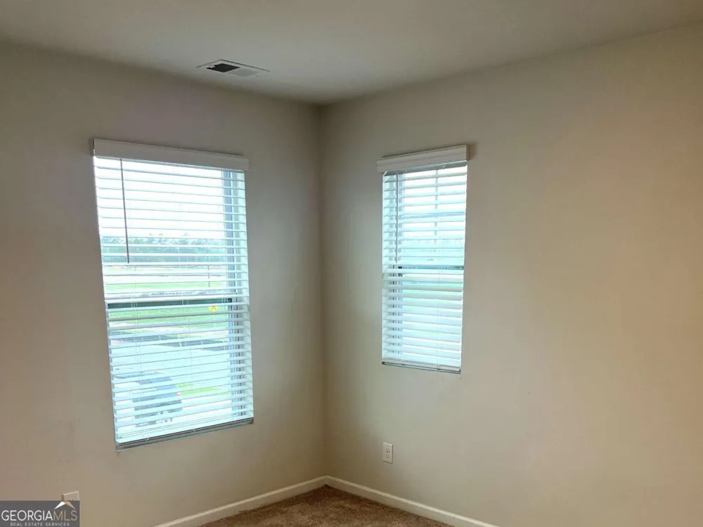 704 Chickadee ST Bloomingdale, GA 31302