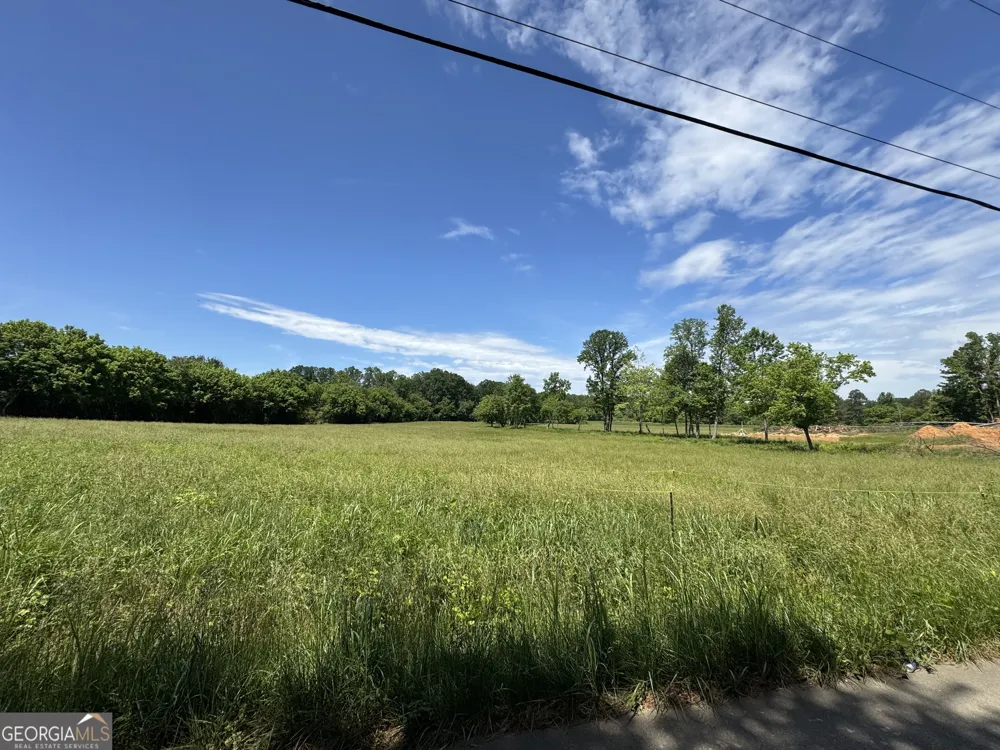 200 Willow LN Talking Rock, GA 30175