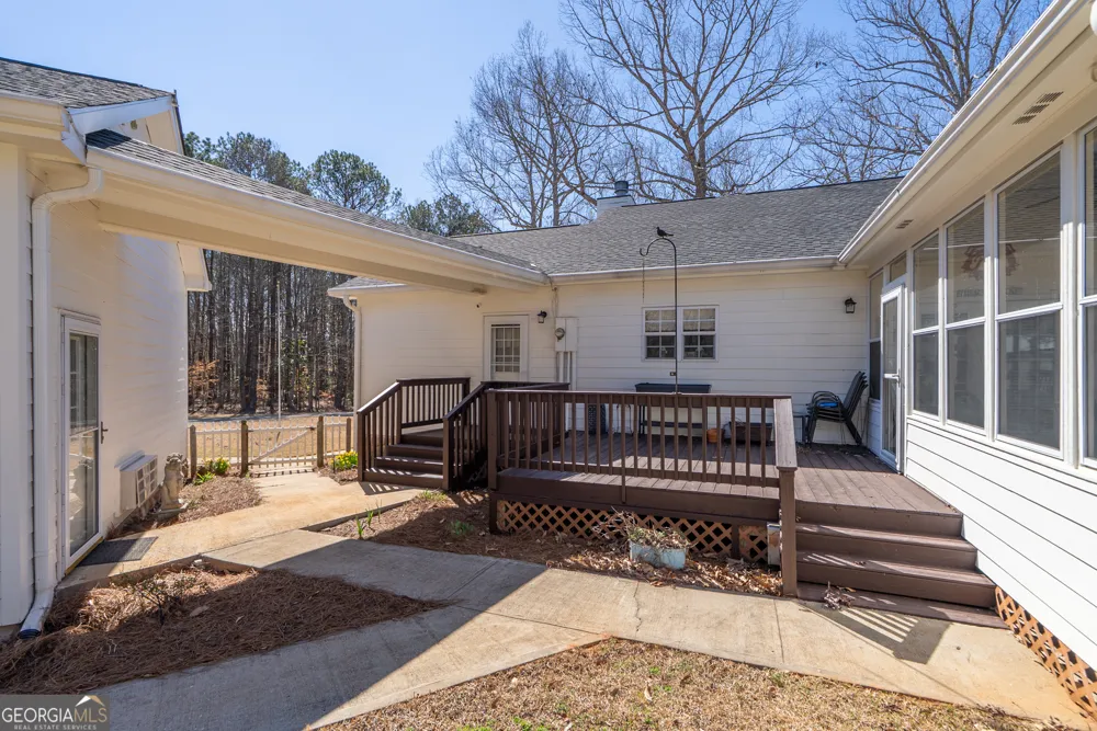 1650 Pierce Dairy RD Madison, GA 30650