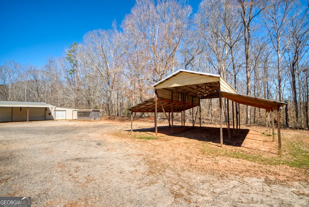 1650 Pierce Dairy RD Madison, GA 30650