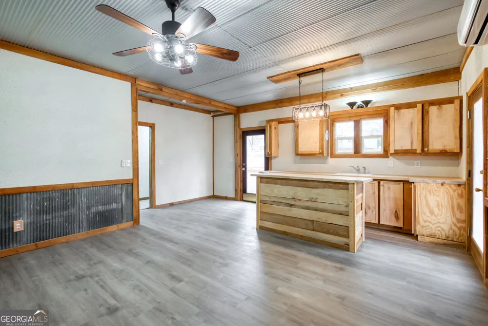 1650 Pierce Dairy RD Madison, GA 30650