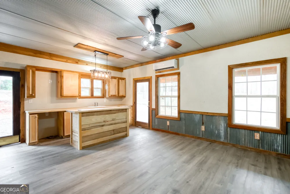 1650 Pierce Dairy RD Madison, GA 30650