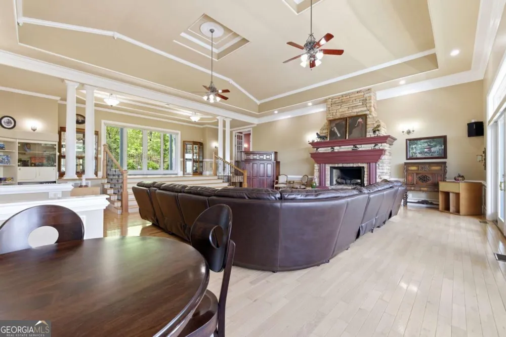 1526 Cedar View LN Hiawassee, GA 30546