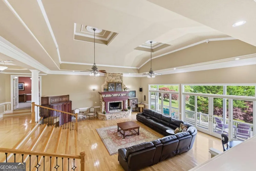 1526 Cedar View LN Hiawassee, GA 30546