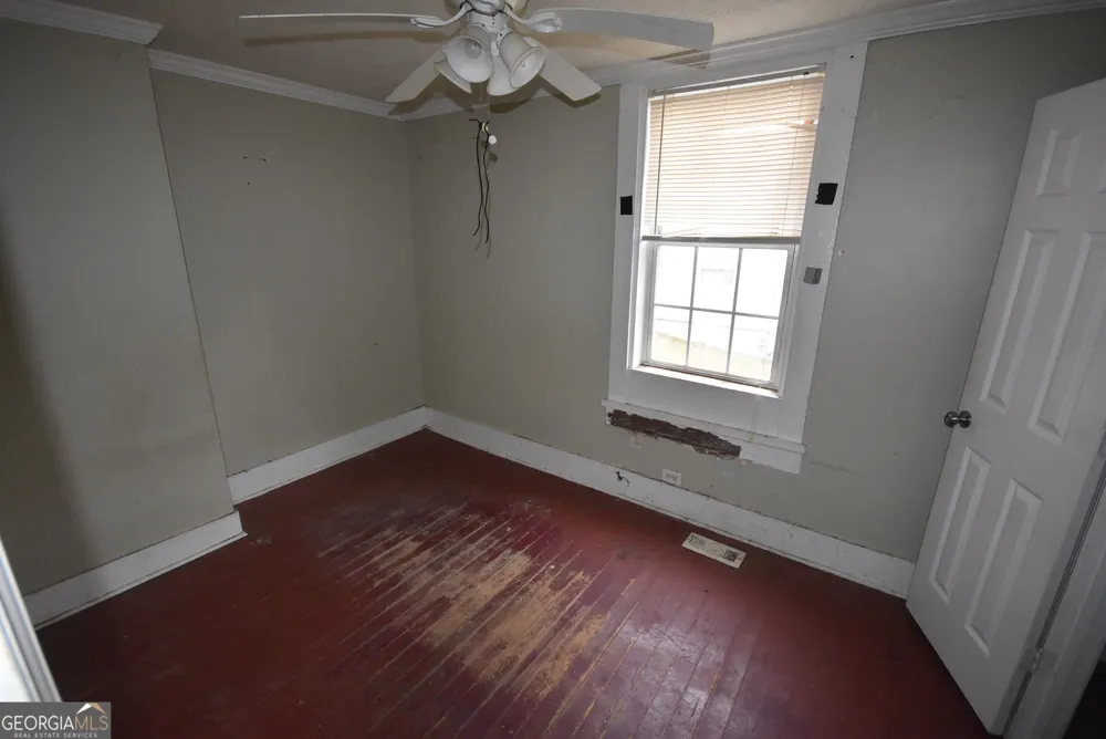 8 Hemlock ST Porterdale, GA 30014