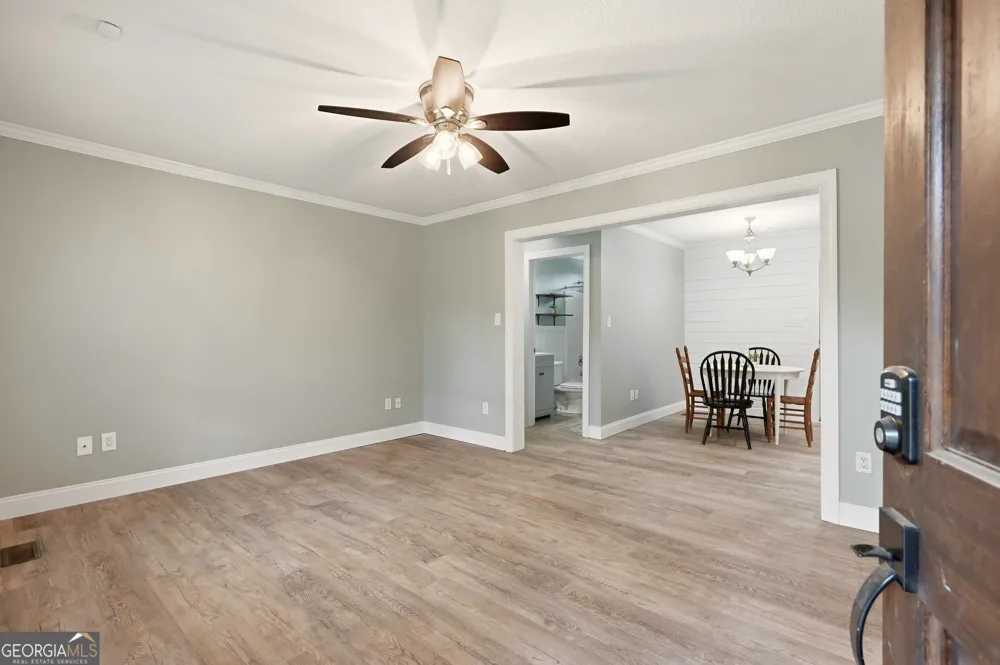 5457 Willow Springs RD Young Harris, GA 30582