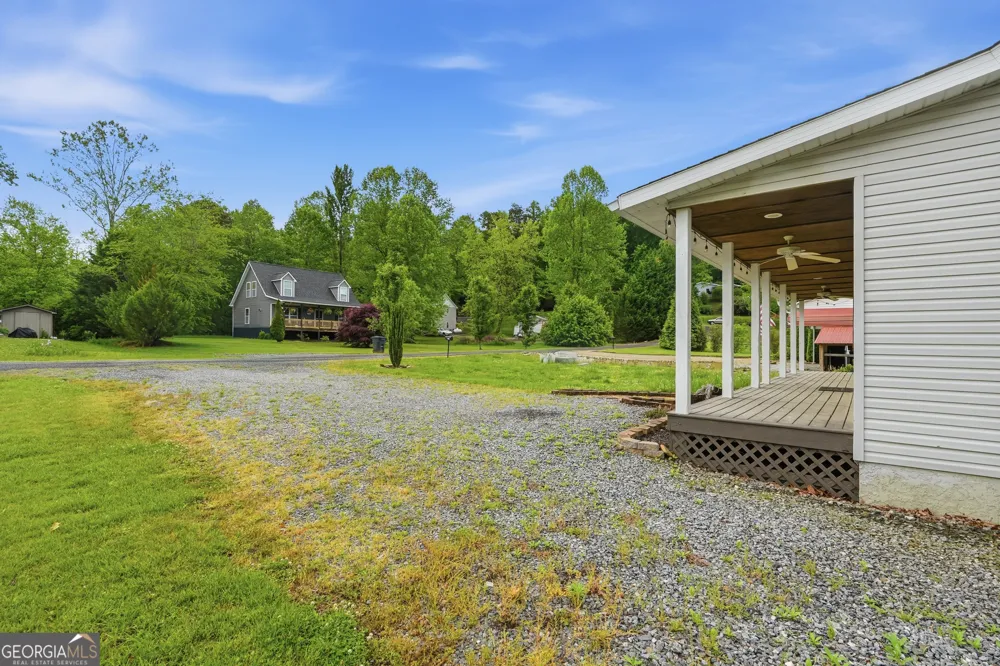 5457 Willow Springs RD Young Harris, GA 30582