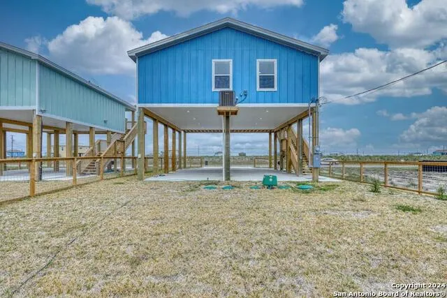 370 misty oak Rockport, TX 78382