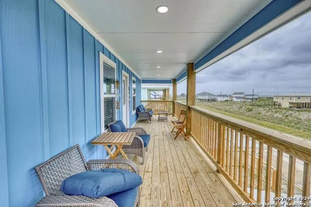 370 misty oak Rockport, TX 78382
