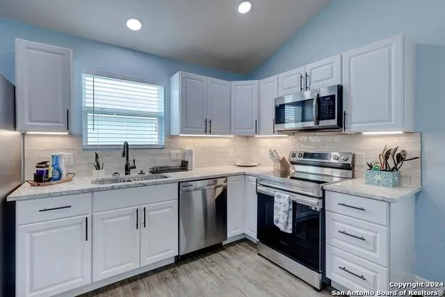 370 misty oak Rockport, TX 78382