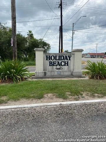 371 misty oak Rockport, TX 78382