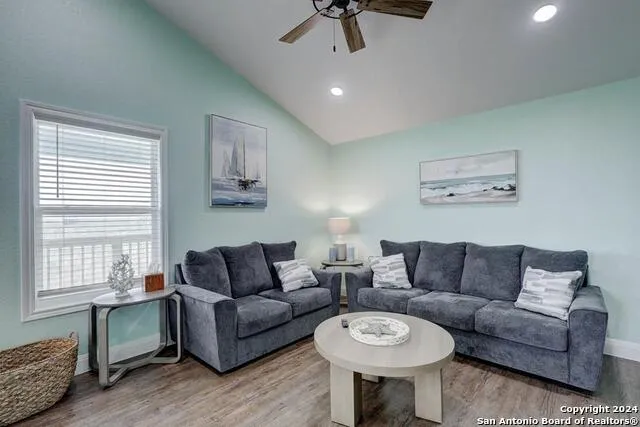 371 misty oak Rockport, TX 78382
