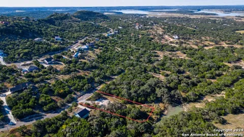 1300 FLAGSTONE DR