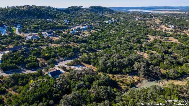 1300 FLAGSTONE DR Fischer, TX 78623
