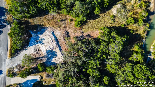 1300 FLAGSTONE DR Fischer, TX 78623