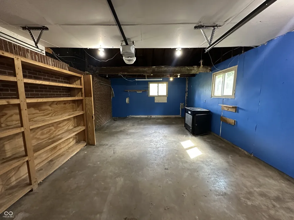 2138 W Range Line Road Greencastle, IN 46135