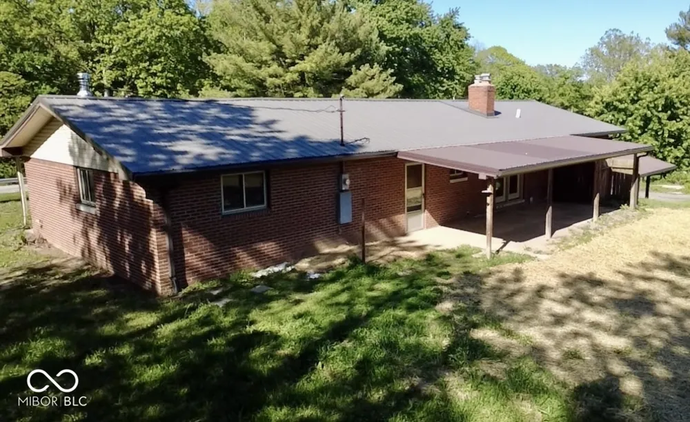 2138 W Range Line Road Greencastle, IN 46135