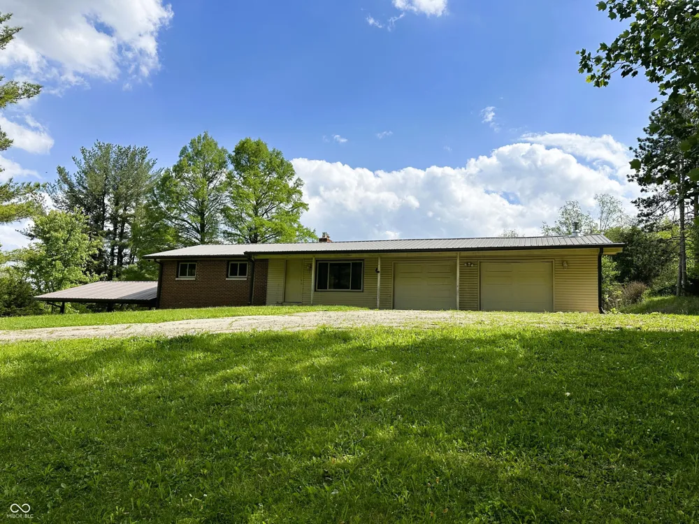 2138 W Range Line Road Greencastle, IN 46135