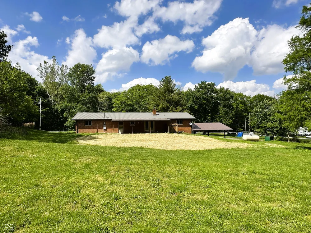 2138 W Range Line Road Greencastle, IN 46135