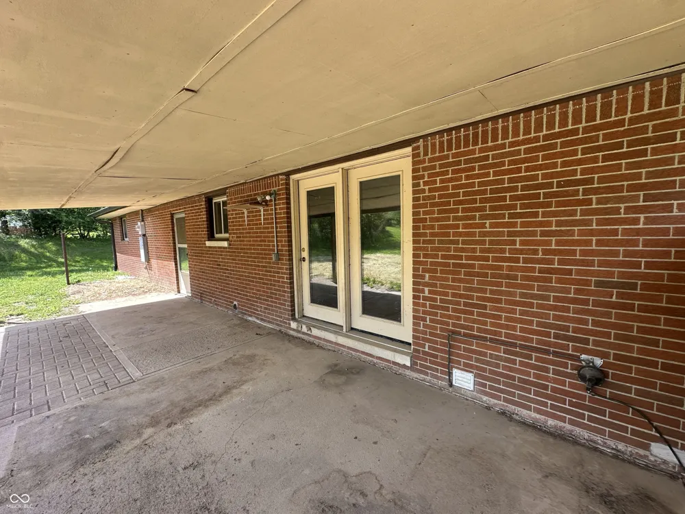 2138 W Range Line Road Greencastle, IN 46135