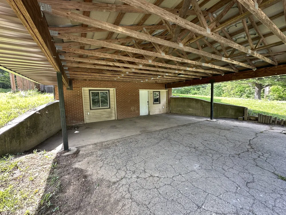 2138 W Range Line Road Greencastle, IN 46135