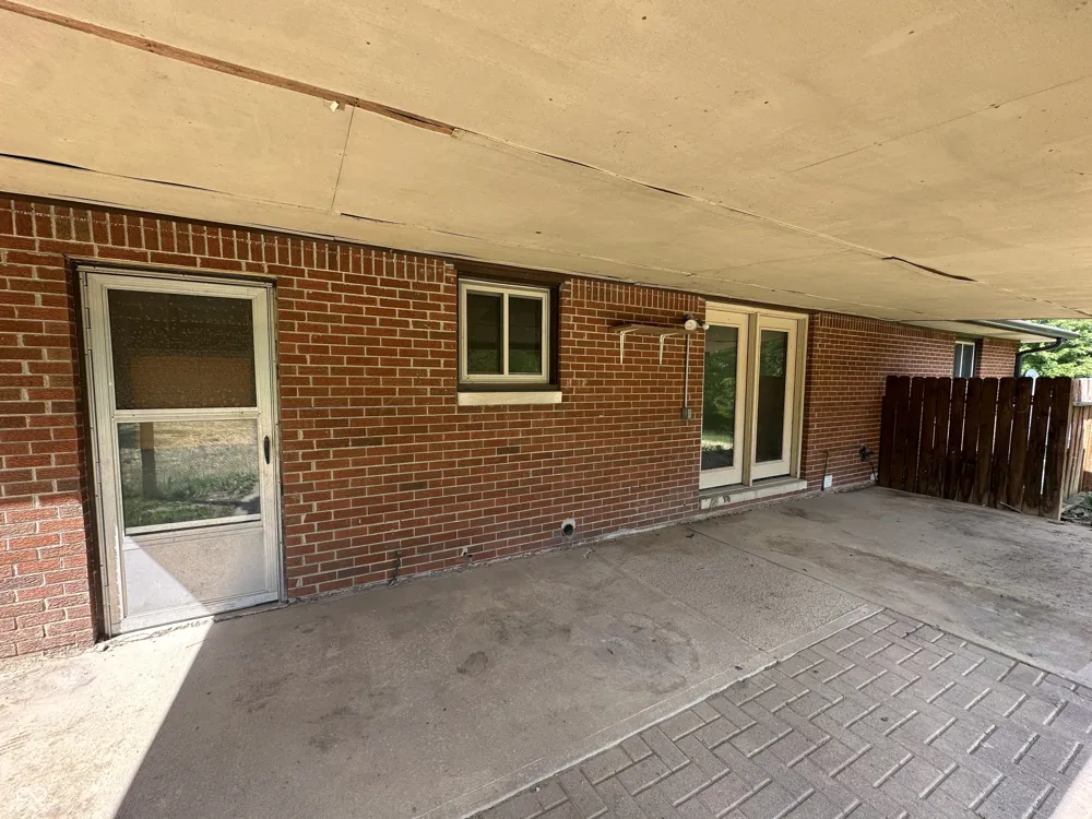 2138 W Range Line Road Greencastle, IN 46135