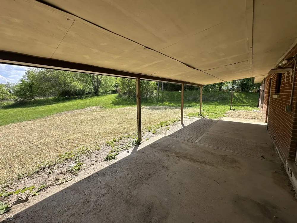 2138 W Range Line Road Greencastle, IN 46135
