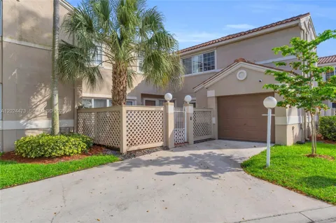 11022 Chandler Dr