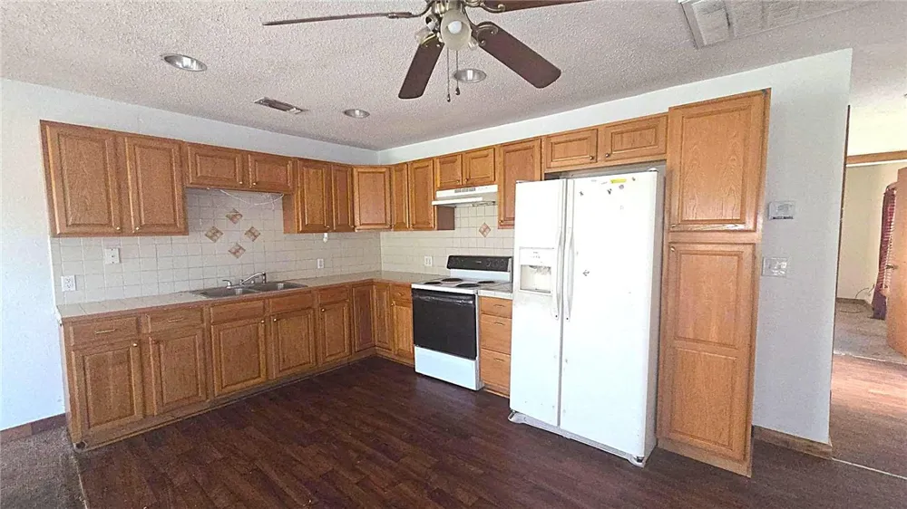 502 E Santa Gertrudis Street Kingsville, TX 78363