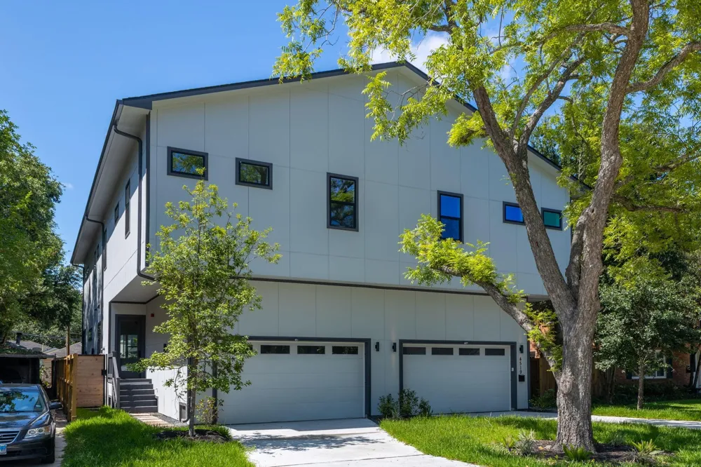 4517 Larch Lane Bellaire, TX 77401
