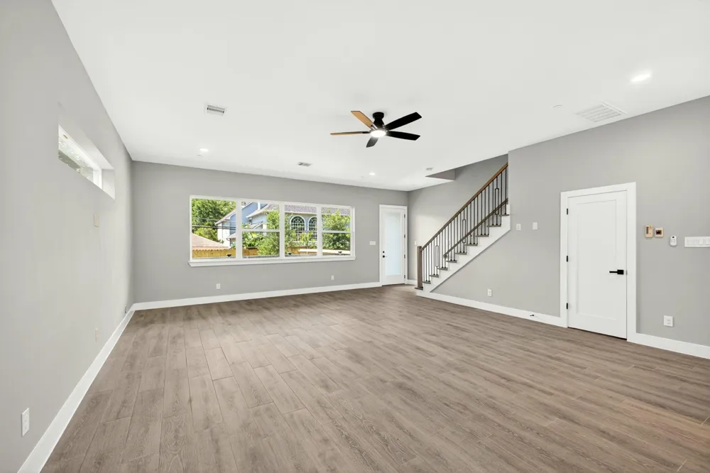 4517 Larch Lane Bellaire, TX 77401