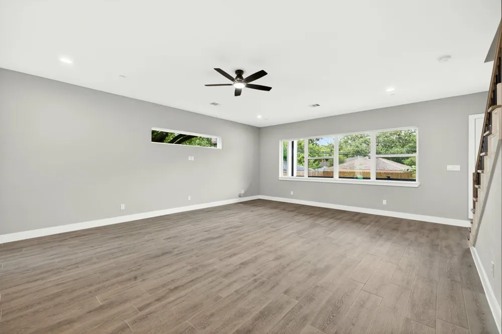 4517 Larch Lane Bellaire, TX 77401