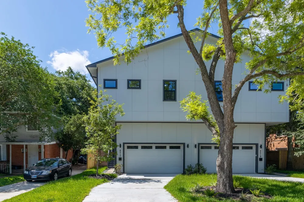 4517 Larch Lane Bellaire, TX 77401