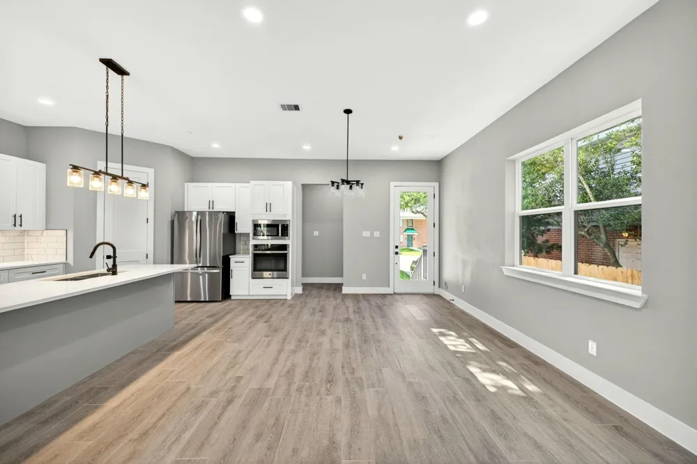 4517 Larch Lane Bellaire, TX 77401