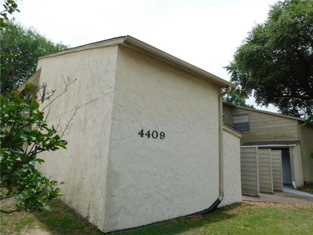 4409 Carter Creek Parkway #1 Bryan, TX 77802