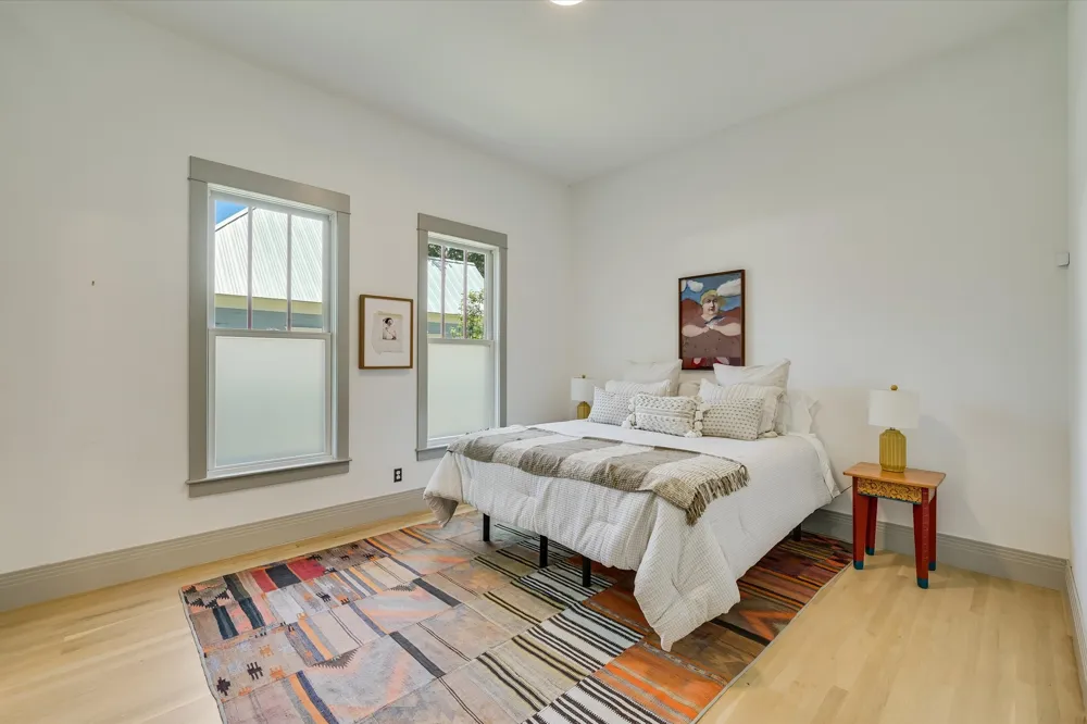506 Gresham Street Smithville, TX 78957