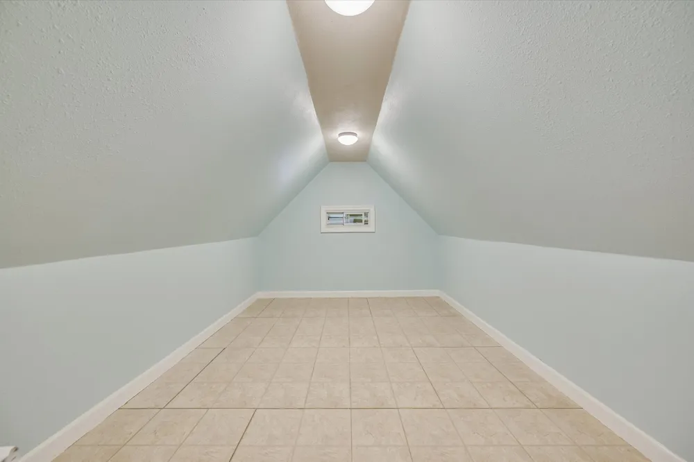 506 Gresham Street Smithville, TX 78957
